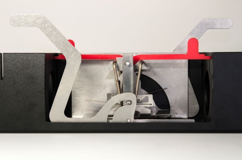 Detailfoto van het mechanisme van de robuuste topsnap muizenval